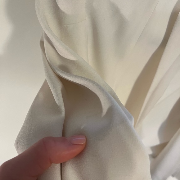 White Aritzia Barbaton blazer - Picture 5 of 5